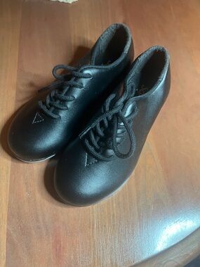 EUC so danca toddler tap shoes